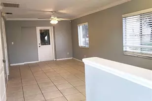 1014 Country Club Blvd, Cape Coral, FL 33990 - Photo 8