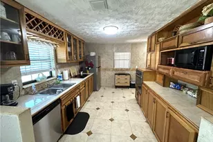 507 Coolidge Ave, Lehigh Acres, FL 33936 - Photo 6