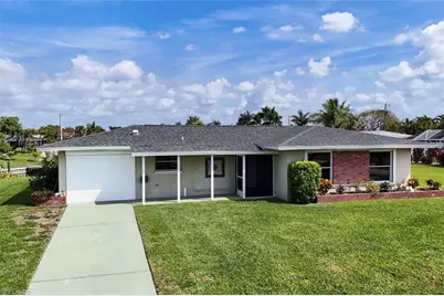 1721 SE 29th Ln, Cape Coral, FL 33904 - Photo 4
