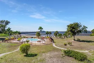 12498 Riverside Dr, Fort Myers, FL 33919 - Photo 30