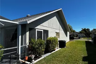 1926 SE 10th Pl, Cape Coral, FL 33990 - Photo 4