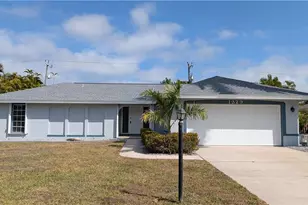 1329 Oaklawn Ct, Fort Myers, FL 33919 - Photo 1