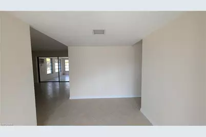 1329 Oaklawn Ct, Fort Myers, FL 33919 - Photo 4