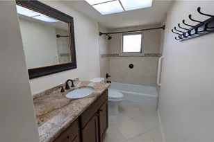 1329 Oaklawn Ct, Fort Myers, FL 33919 - Photo 16