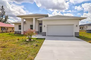 442 Mercedes Ct, Lehigh Acres, FL 33972 - Photo 2