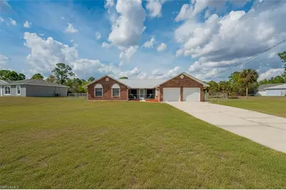 5018 E Hummingbird Dr, Labelle, FL 33935 - Photo 2