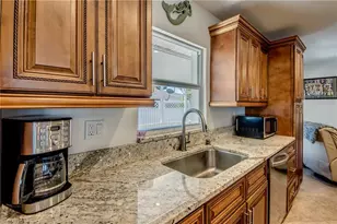 1122 El Dorado Pkwy E, Cape Coral, FL 33904 - Photo 18