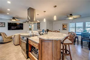 1122 El Dorado Pkwy E, Cape Coral, FL 33904 - Photo 20