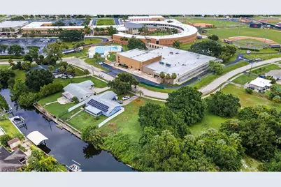 947 Iris Dr, North Fort Myers, FL 33903 - Photo 12
