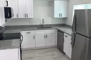 11460 Summerwinds Ct, Fort Myers, FL 33908 - Photo 6