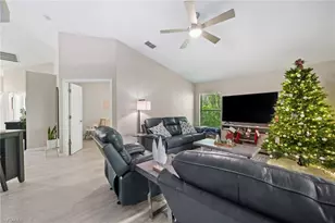 17611 Marco Island Ln, Fort Myers, FL 33908 - Photo 8