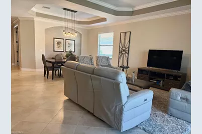 28627 Derry Ct, Bonita Springs, FL 34135 - Photo 4