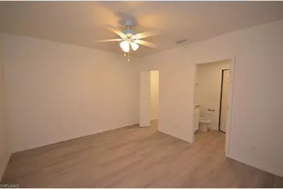 2197 Davis Ct, Fort Myers, FL 33916 - Photo 18