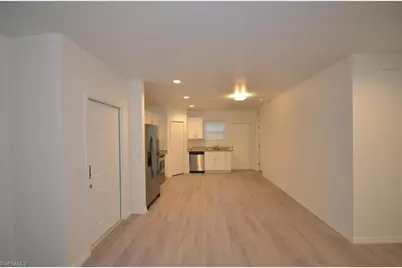 2197 Davis Ct, Fort Myers, FL 33916 - Photo 8