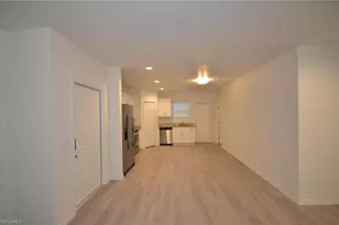 2197 Davis Ct, Fort Myers, FL 33916 - Photo 8