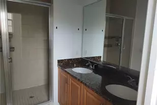 8521 Oakshade Cir, Fort Myers, FL 33919 - Photo 6