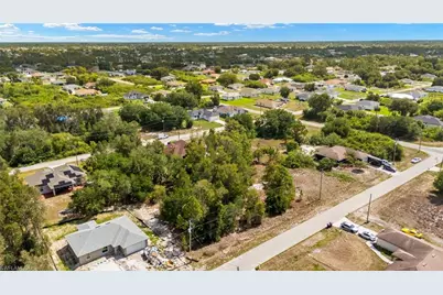 3008 44th St SW, Lehigh Acres, FL 33976 - Photo 20