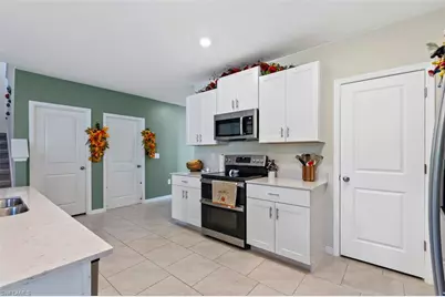 19972 Green Pasture Rd, Lehigh Acres, FL 33974 - Photo 12