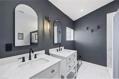 1377 Coconut Dr, Fort Myers, FL 33901 - Photo 26