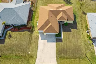 1630 SW 9th Pl, Cape Coral, FL 33991 - Photo 26