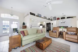 1630 SW 9th Pl, Cape Coral, FL 33991 - Photo 4