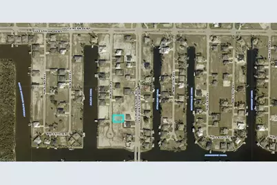 1427 NW 40th Pl, Cape Coral, FL 33993 - Photo 2