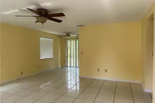 8 Roanoke Dr, Fort Myers, FL 33905 - Photo 4