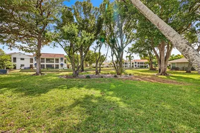 4257 Island Cir #3, Fort Myers, FL 33919 - Photo 30