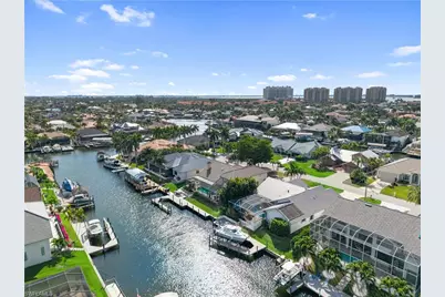 1513 SW 57th St, Cape Coral, FL 33914 - Photo 8