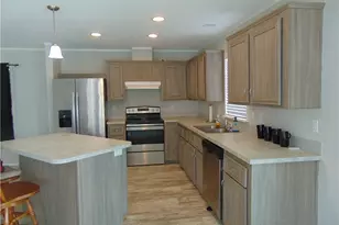 1445 N Bridge St, Labelle, FL 33935 - Photo 2