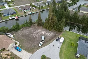 507 SW 7th Terrace, Cape Coral, FL 33991 - Photo 6