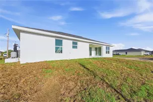 2105 NE 1st Ave, Cape Coral, FL 33909 - Photo 10