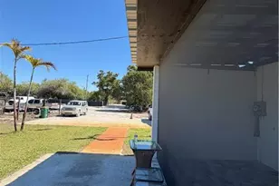 11621 Tomato Rd, Naples, FL 34114 - Photo 10