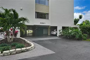 4821 S Landings Dr, Fort Myers, FL 33919 - Photo 34