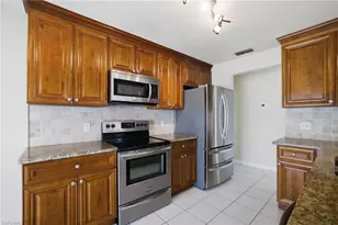 15036 Cloverdale Dr, Fort Myers, FL 33919 - Photo 10