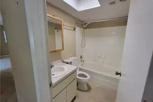 7752 Tamara Lee Ct, Fort Myers, FL 33907 - Photo 8