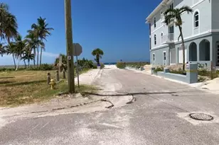 81 Mango St, Fort Myers Beach, FL 33931 - Photo 12