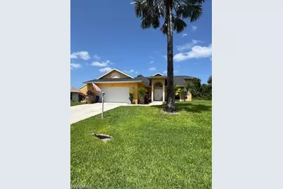 403 Poinsettia Ave, Lehigh Acres, FL 33972 - Photo 2