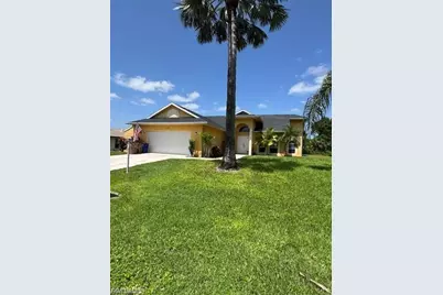 403 Poinsettia Ave, Lehigh Acres, FL 33972 - Photo 4