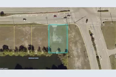 628 Nicholas Pkwy E, Cape Coral, FL 33990 - Photo 2