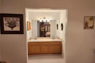 3006 SW 15th Pl, Cape Coral, FL 33914 - Photo 16