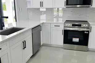 822 NE 19th St, Cape Coral, FL 33909 - Photo 4