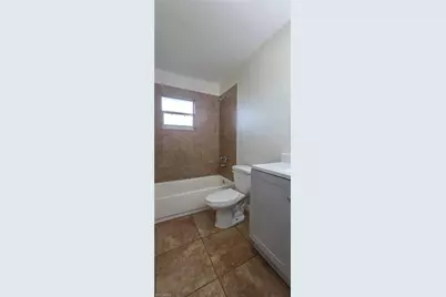 1415 NE 8th Ter, Cape Coral, FL 33909 - Photo 14