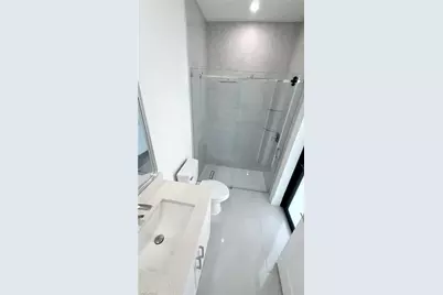 923 NE 17th Ter, Cape Coral, FL 33909 - Photo 16