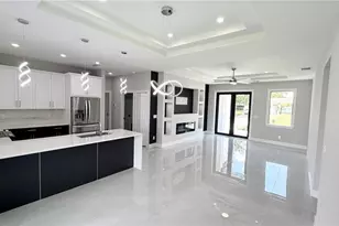 923 NE 17th Terrace, Cape Coral, FL 33909 - Photo 8