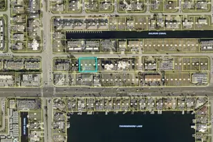 712 SW 47th Terrace, Cape Coral, FL 33914 - Photo 4