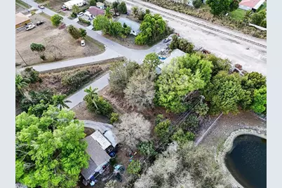 407 Baltimore Ave, Fort Myers, FL 33905 - Photo 10