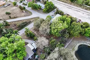 407 Baltimore Ave, Fort Myers, FL 33905 - Photo 10