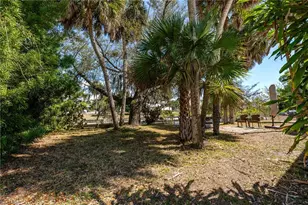 1006 April Ln, North Fort Myers, FL 33903 - Photo 24