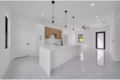 637 Summit Ave S, Lehigh Acres, FL 33974 - Photo 8